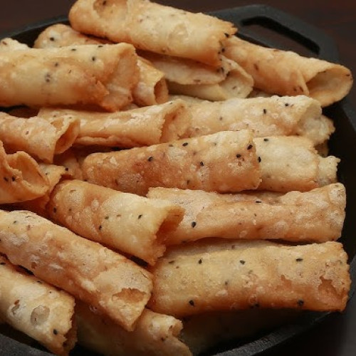 Snacks & Savories (ലഘുഭക്ഷണങ്ങൾ)
